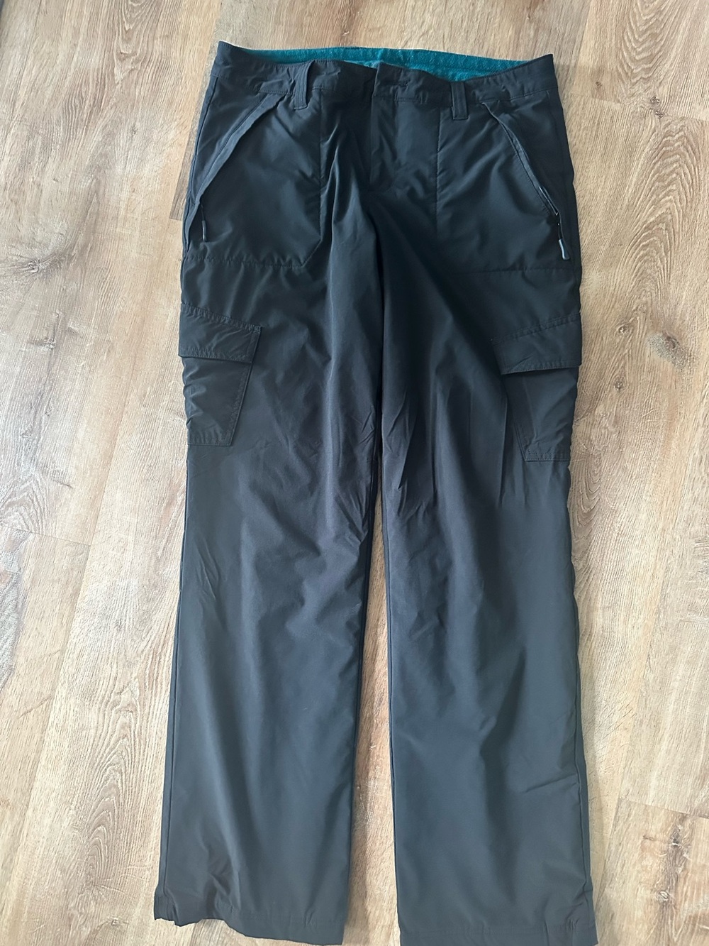 Eddie Bauer Women’s Black Outdoor Cargo Pants - fleece lined Water-Resistant